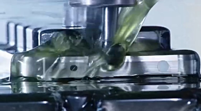 小米4、魅族MX4手機(jī)外殼加工用的是什么切削液？